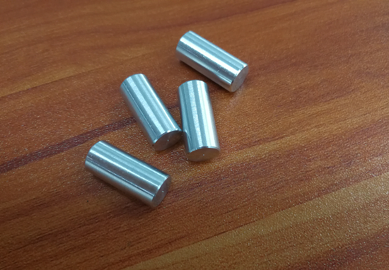 鋼絲雙頭倒角折彎成型，選貝朗線材折彎機