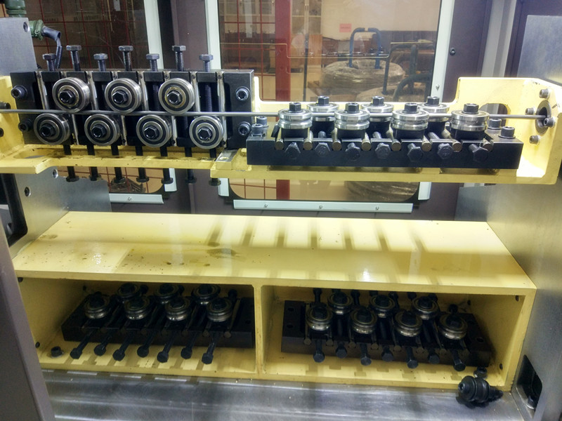 數(shù)控鐵絲成型機如何調(diào)直？